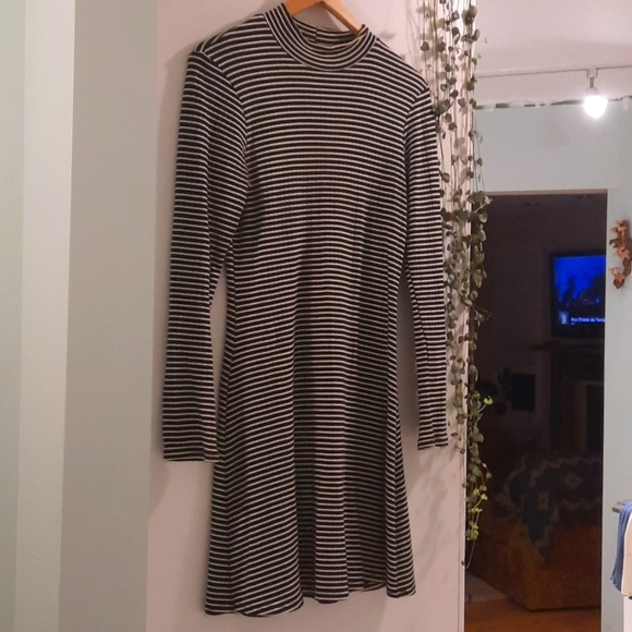 American Apparel A Line / Mock Neck Dress - Picture 1 of 4